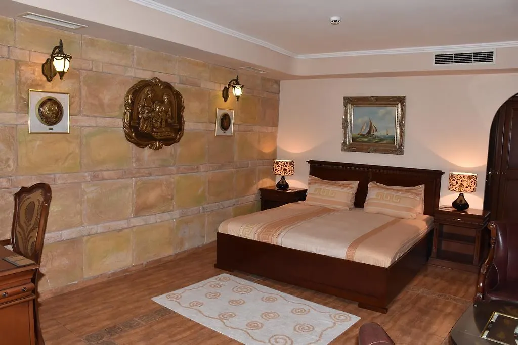 Boutique Hotel Boris Palace & Restaurant Plovdiv 4*,